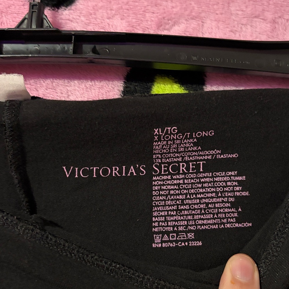 Victoria’s secret fold over flare yoga pants - Picture 5 of 5